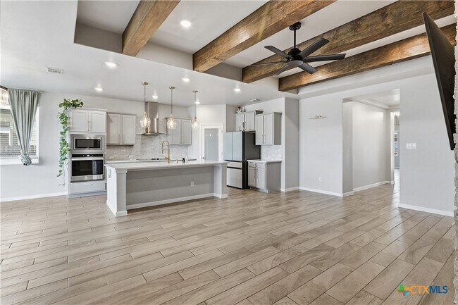 Building Photo - 3809 Donald Dr