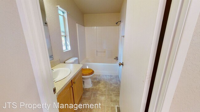 Building Photo - 3 br, 2 bath House - 2410 Central Avenue