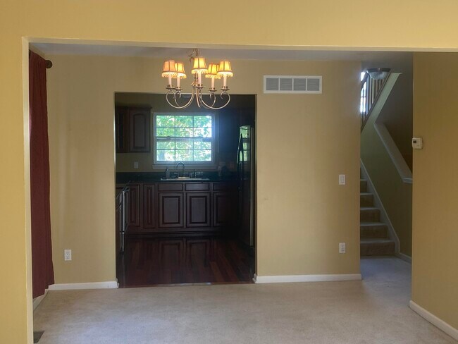 Building Photo - 6321 Brant Ln