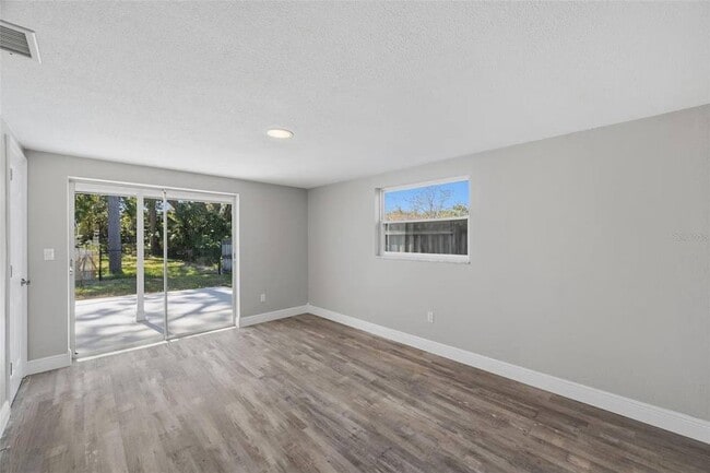 Building Photo - 9034 Cochise Ln