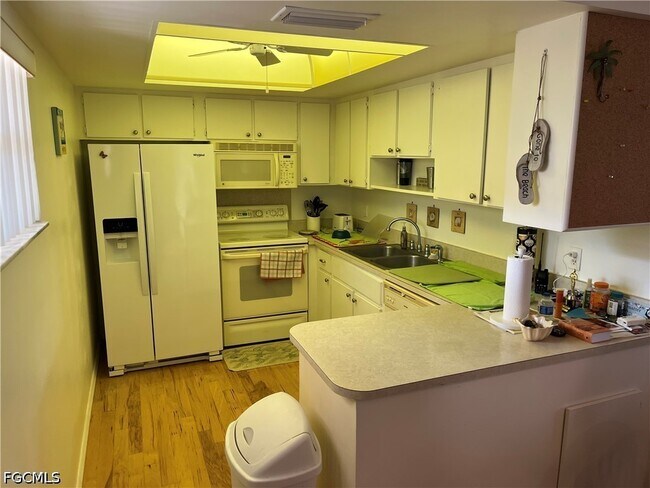 Building Photo - 12491 McGregor Blvd