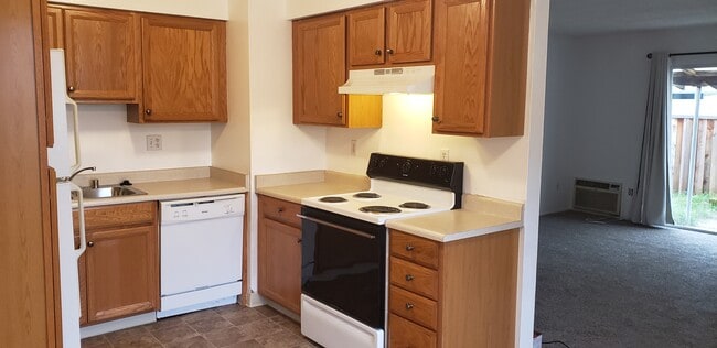 Building Photo - Hidden Garden Apartments