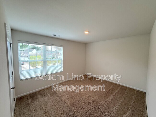 Building Photo - 169 Wellshire Dr