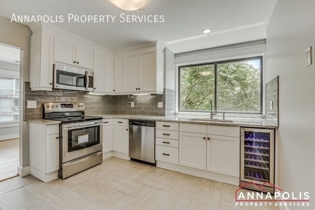 Building Photo - 11 Spa Creek Landing