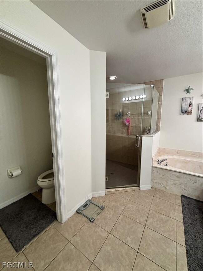 Building Photo - 17533 Holly Oak Ave