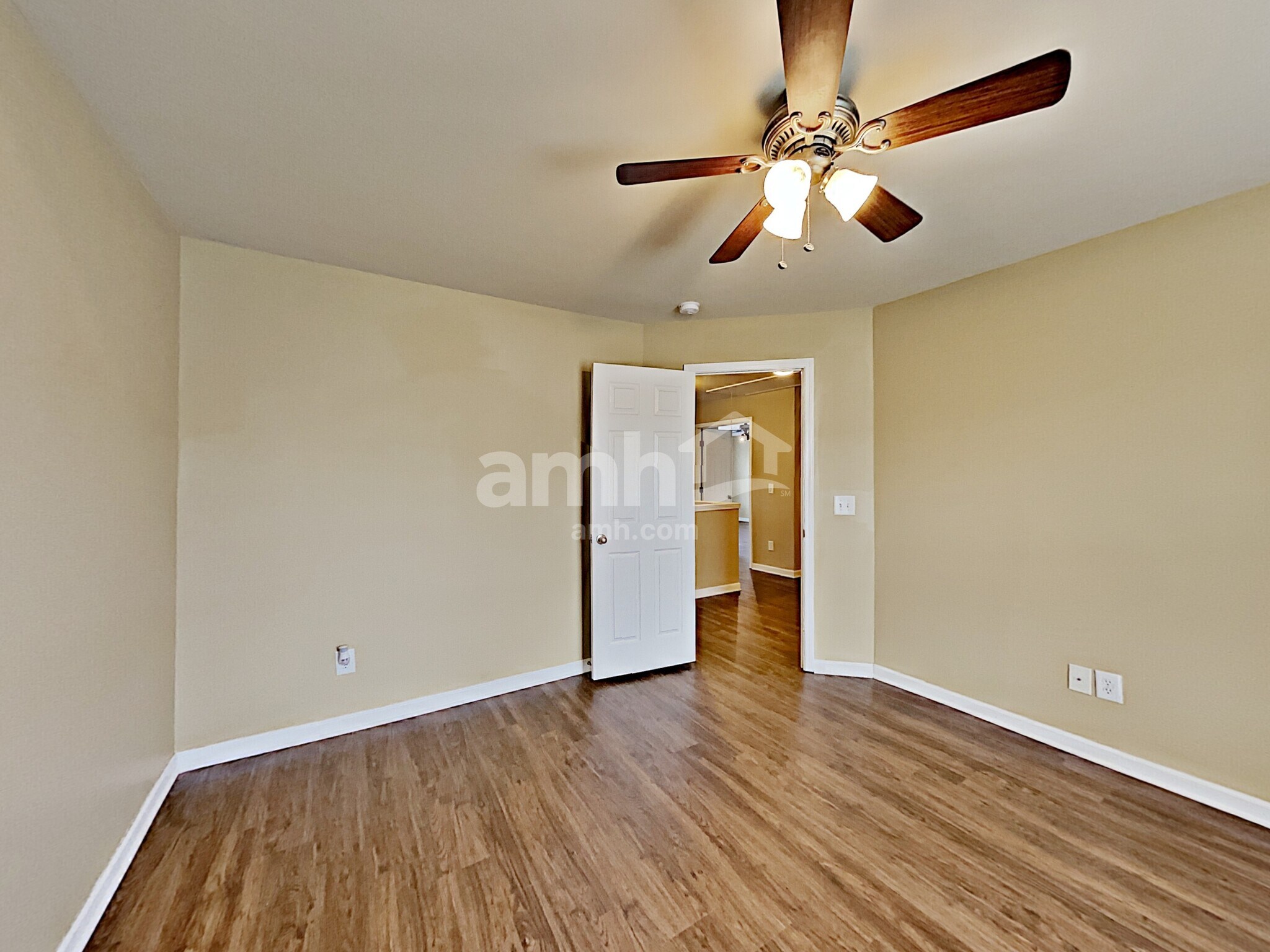 Building Photo - 1025 Addington Rd