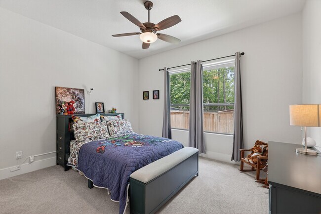 Building Photo - 10561 Lake Palmetto Dr