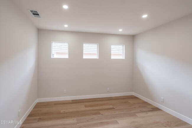 Building Photo - 3109 La Casa Ct