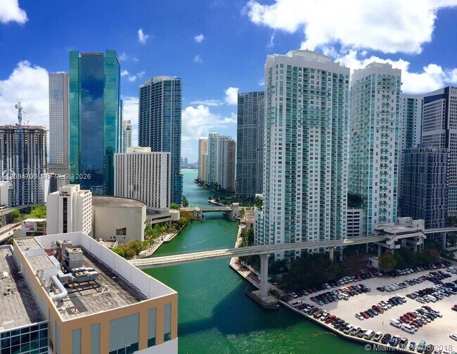 Building Photo - 350 S Miami Ave
