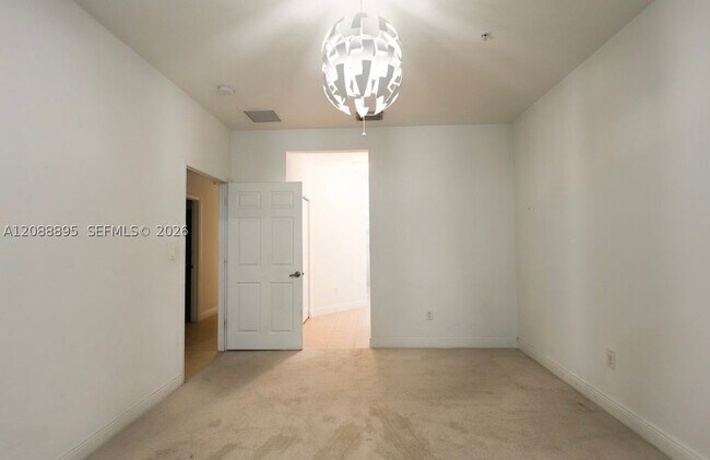 Building Photo - 964 SW 147th Ave