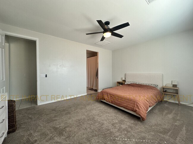 Building Photo - 6652 E Via Arroyo Largo