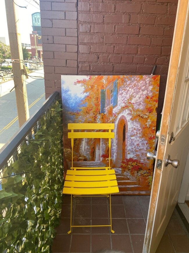 Building Photo - 517 N Harrison St