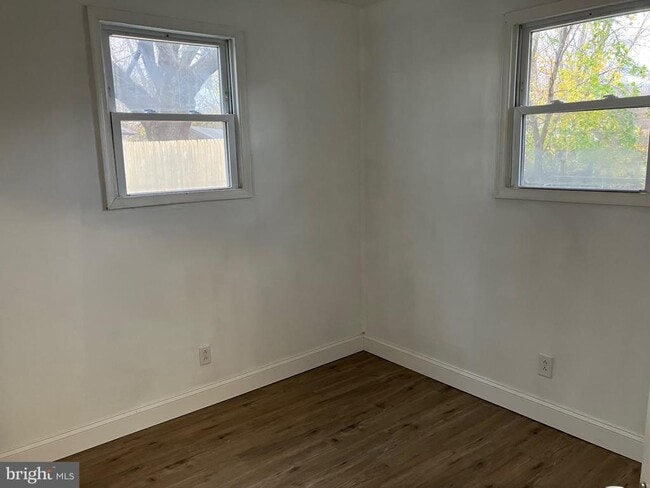 Building Photo - 930 Pemberton Browns Mills Rd