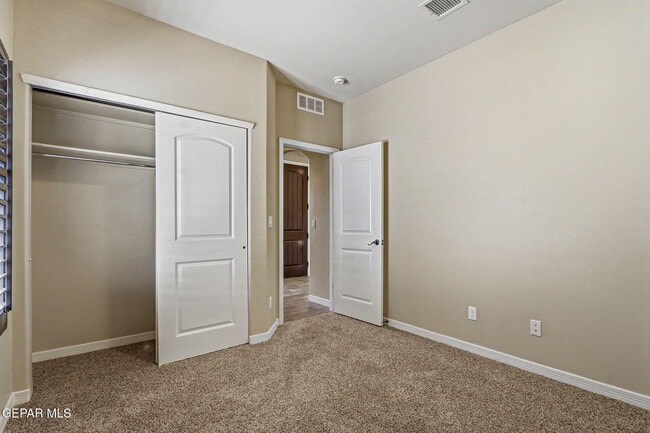 Building Photo - 2157 Honour Point Pl