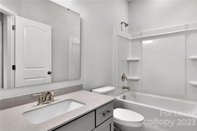 Building Photo - 10105 Hemingway Pl