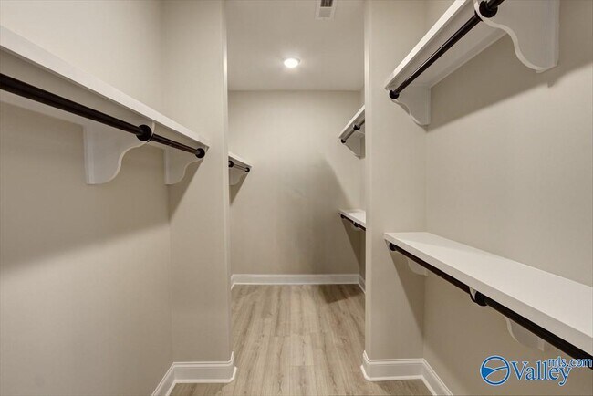 Building Photo - 26430 Birkshire Ln