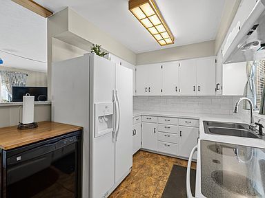 Building Photo - 3 bedroom, 2 bathroom 2,256 sqft home in a quiet Spearfish neighborhood!