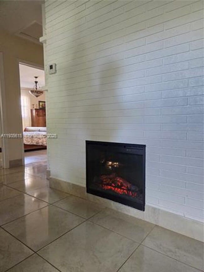 Building Photo - 301 SW 5th St