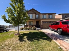 Building Photo - Beautiful Home in Windsor