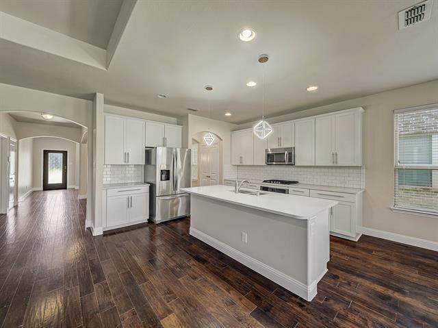 Building Photo - 3448 Canyon Lake Dr