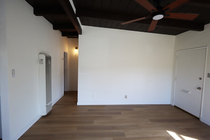 Building Photo - 429 28th St