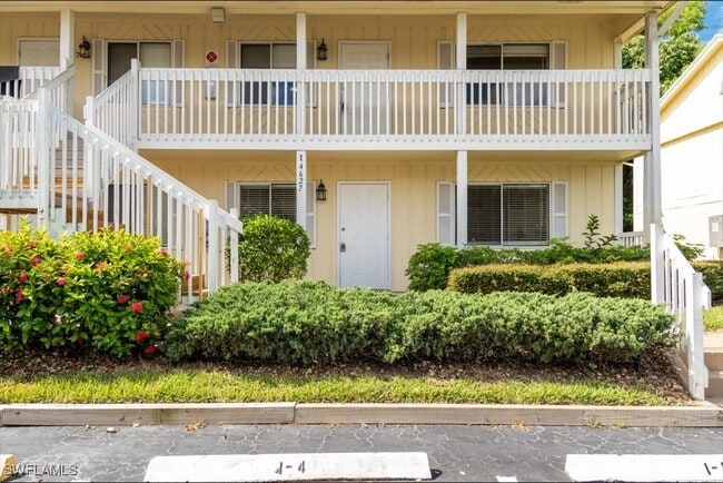 Primary Photo - 4627 Bayshore Dr