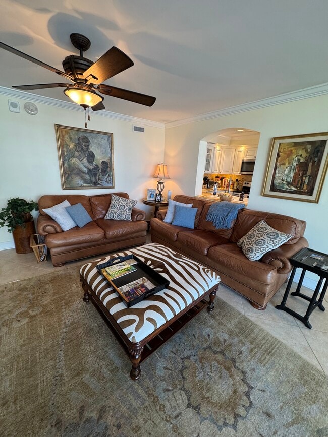 Building Photo - 1601 Ocean Dr S