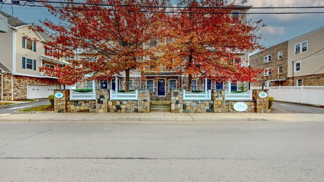 Building Photo - 59 Liberty St