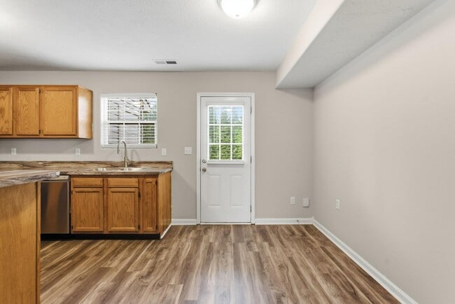 Building Photo - 2906 Blairdon Cir