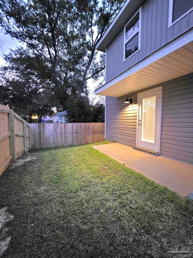 Building Photo - 1411 Maritime Dr