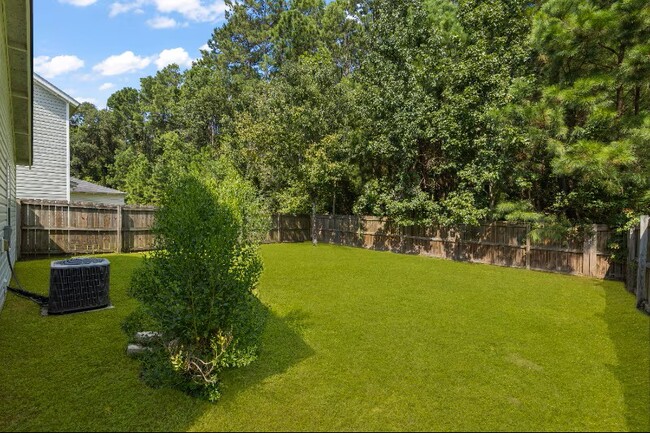 Building Photo - 16 Ristona Dr