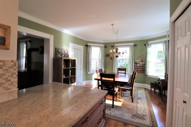 Building Photo - 236 W Main St