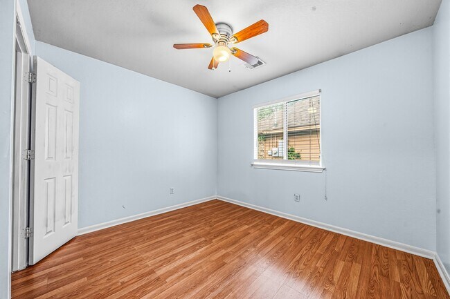 Building Photo - 3521 Lydia St