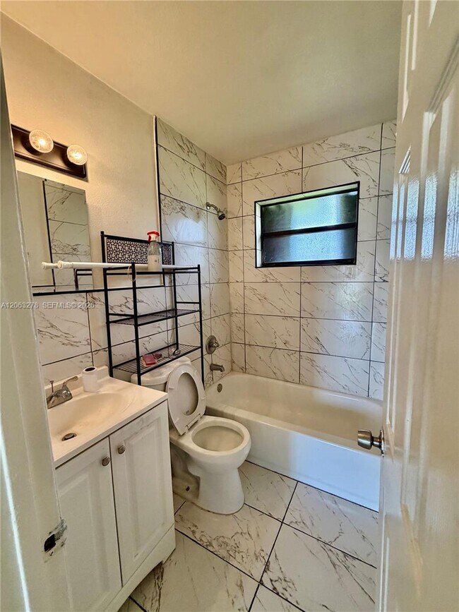 Building Photo - 10442 SW 180th St
