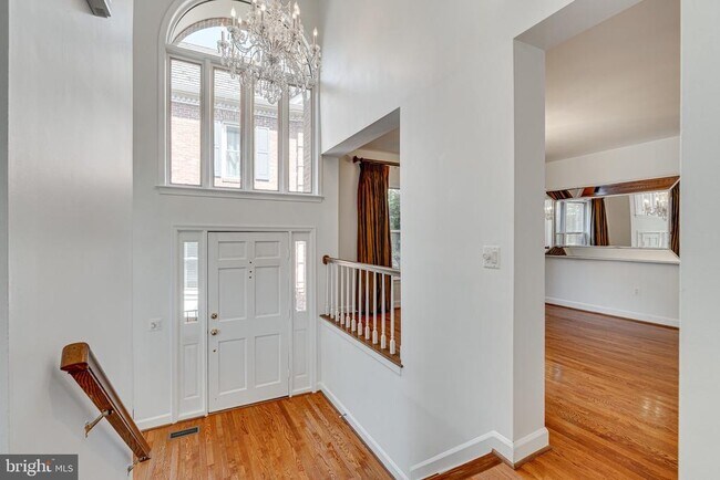 Building Photo - 1498 Hampton Hill Cir