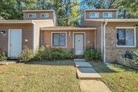 Building Photo - 2203 Sandpiper St