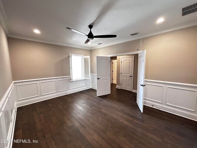 Building Photo - 10178 Illumination Dr