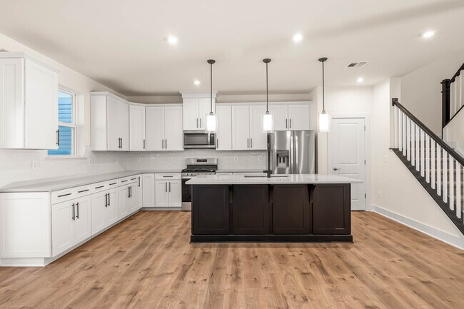 Building Photo - 383 Scranton Ln