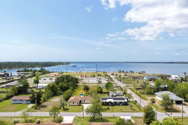 Building Photo - 404 Missouri Ave