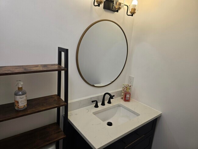 Building Photo - 1021 Whirlaway Dr