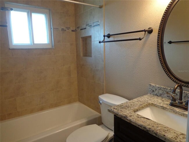 Building Photo - 3813 Orange Pointe Rd
