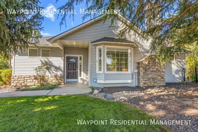Building Photo - 9640 W Sleepy Hollow Ln