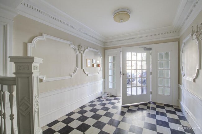 Building Photo - 2989 Jackson St