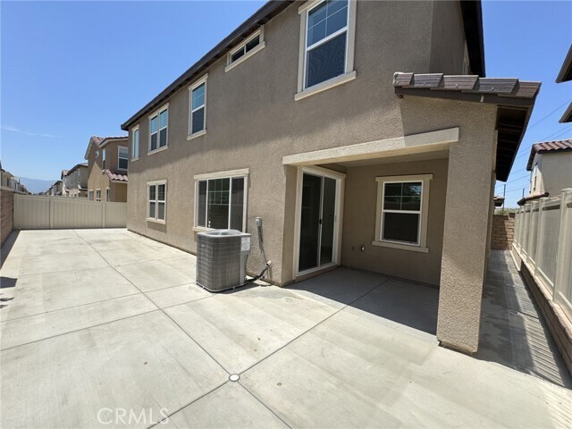 Building Photo - 15993 Alamo Ct