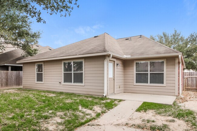 Building Photo - 308 Broken Pine Ct