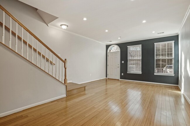 Building Photo - 2651 Park Tower Dr