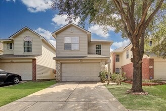 Building Photo - 13983 Maximos Dr