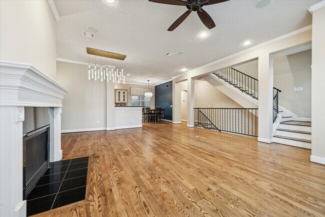 Building Photo - 5706 Blossom St