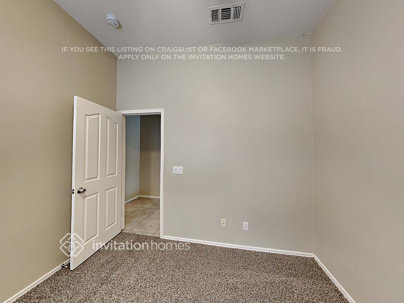 Building Photo - 13601 W Ironwood St