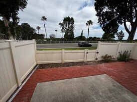 Building Photo - 322 Volney Ln